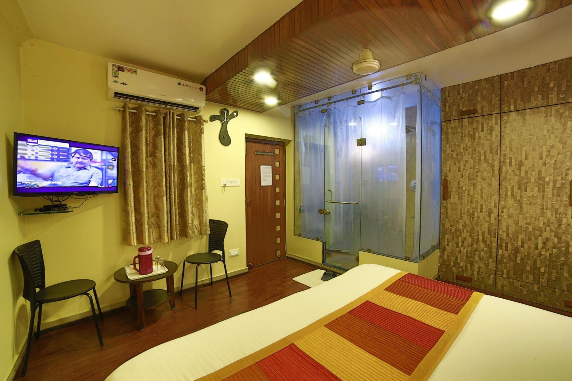 Shaleen Elegance Homestay Nakki Lake 400 Meters Маунт-Абу Экстерьер фото